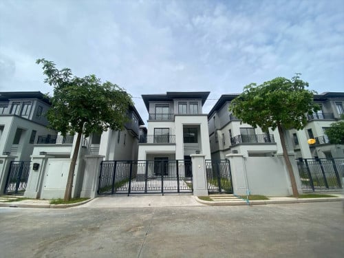 #វីឡា Queen Villa BII for rent Borey Chip Mong 6A