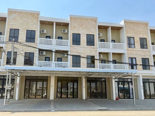🏠 出租📍 地址 : 波贝 , 有4个房间 , 一个月 1700$