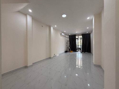 🏠 出租📍 地址 : 波贝 , 有4个房间 , 一个月 1700$