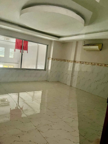 🏡ផ្ទះលក់បន្ទាន់,មាន3បន្ទប់គេង3បន្ទប់ទឹក,ជិតកន្លែងធ្វើប៉ាស្ព័រ