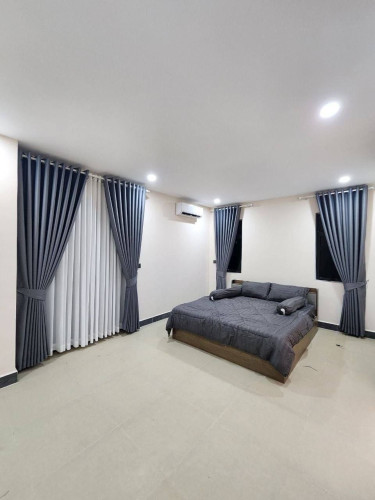 🏡 出租📍 地址 : 波贝 ,有4个房间,  一个月 2.500$