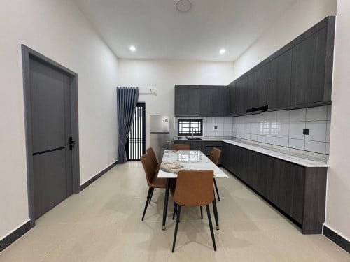 🏡 出租📍 地址 : 波贝 ,有4个房间,  一个月 2.500$