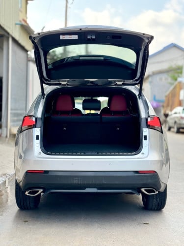 🚘2015 Lexus NX200t ​ F- Sport ប៉ុង1 ប៉ូតុង3( ក្រដាសពន្ធ)