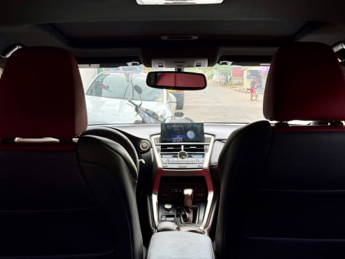 🚘2015 Lexus NX200t ​ F- Sport ប៉ុង1 ប៉ូតុង3( ក្រដាសពន្ធ)