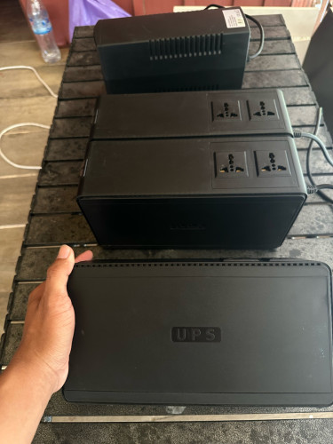 លក់ UPS low battery ✍️