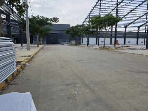 ឃ្លាំងសម្រាប់ជួល / Warehouse for Rent
