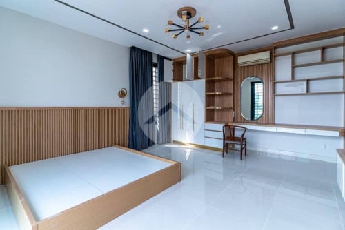 10 Bedroom Pool Villa for Rent near AEON3