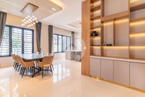 10 Bedroom Pool Villa for Rent near AEON3