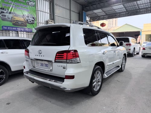 2009 up 2015 Lexus 570 ទើបរៀបចំហើយ