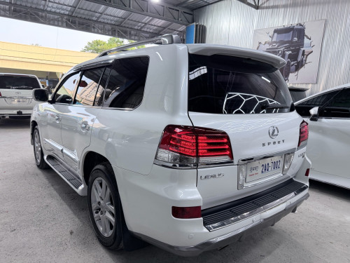 2009 up 2015 Lexus 570 ទើបរៀបចំហើយ
