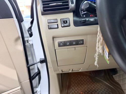 2009 up 2015 Lexus 570 ទើបរៀបចំហើយ
