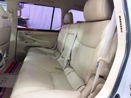 2009 up 2015 Lexus 570 ទើបរៀបចំហើយ