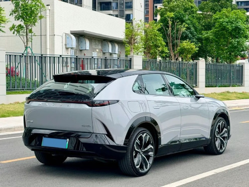 2025 Mazda EZ-60 Full Option