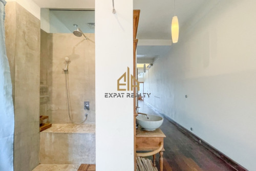 3 Bedroom Renovated Apartment in Chey Chomneah-Phnom Penh.