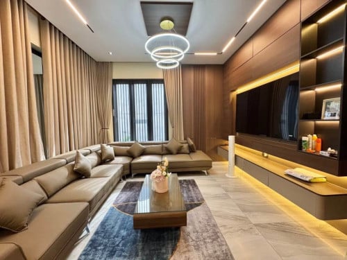 5+1 Bedroom Pool Villa for Rent in Phnom Penh Thmey