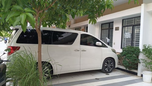ជួលក្នុង១ថ្ងៃ 7 seats VIP car for rent with direct owner!