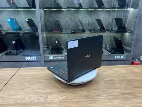 Asus Tuf gaming FX505GM (Gaming&Design)
