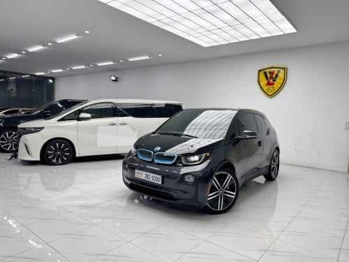 BMW i3 សាំង+អាគុយ