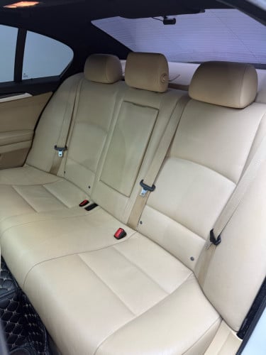 Bmw M5 body ថ្នាំ​សុីន​មួយ​ជុំ​