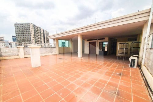 Building for Rent in Toul Kork Area