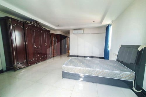Building for Rent in Toul Kork Area