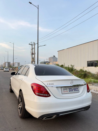 C300 4Matic ឡេីង កាង ប៉ាណាAMG