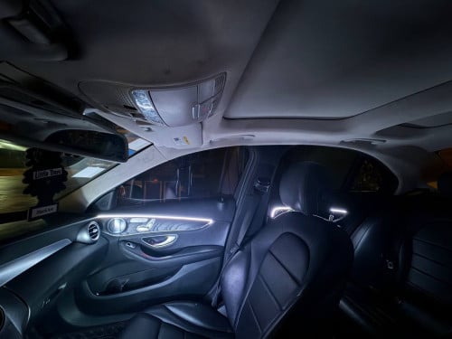 C300 4Matic ឡេីង កាង ប៉ាណាAMG