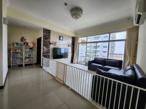 Cheap Price Condo 3 bedroom resale under market price at Camko city garden