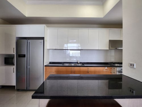 Cheap Price Condo 3 bedroom resale under market price at Camko city garden