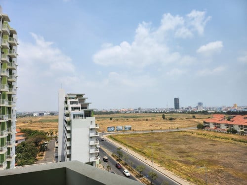 Cheap Price Condo 3 bedroom resale under market price at Camko city garden