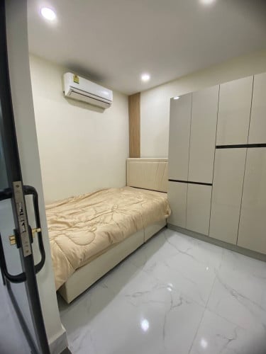 Condo UK 271 two bedroom urgent sell