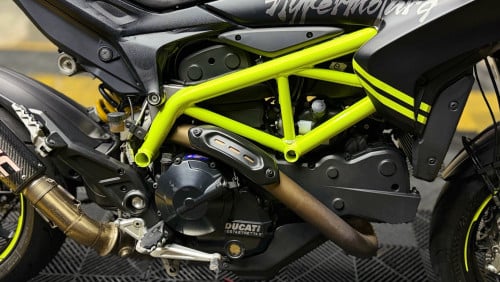 Ducati Hyper strada