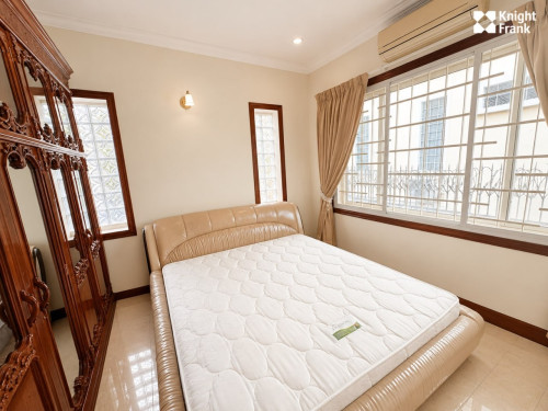 FOR LEASE 📍 BKK1 3BR + 1 Maid | 3BTR + 2 Restrooms 💰 Rental Price: $2,200/month
