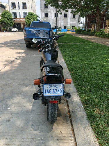 Honda nighthork