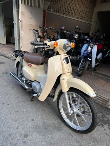 Honda SuperCub110(ABS) ជប៉ុនឆ្នាំ2024ក្រដាស់ពន្ធ