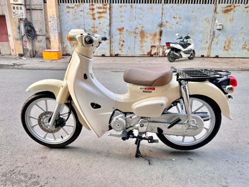 Honda SuperCub110(ABS) ជប៉ុនឆ្នាំ2024ក្រដាស់ពន្ធ