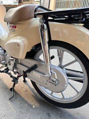 Honda SuperCub110(ABS) ជប៉ុនឆ្នាំ2024ក្រដាស់ពន្ធ