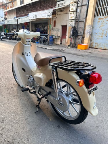 Honda SuperCub110(ABS) ជប៉ុនឆ្នាំ2024ក្រដាស់ពន្ធ