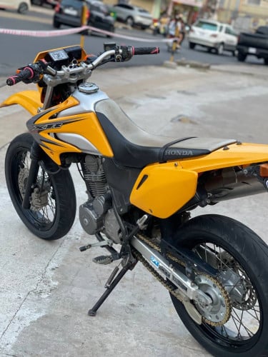 Honda XR 230cc