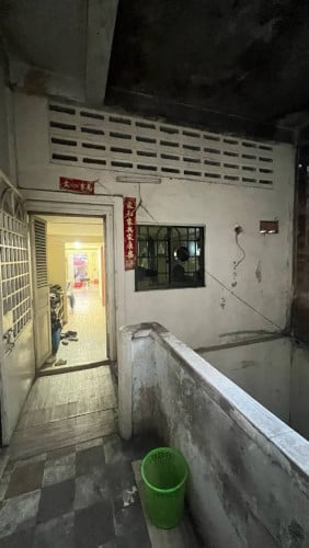 House for Sale on 3rd floor