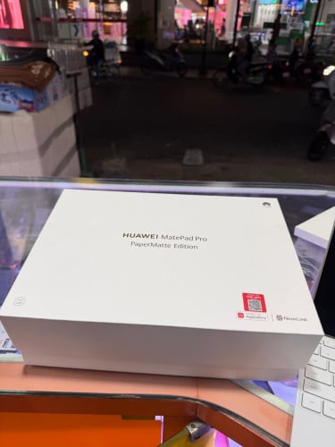 Huawei Matepad Pro 13.2” 99% just activated 1 week