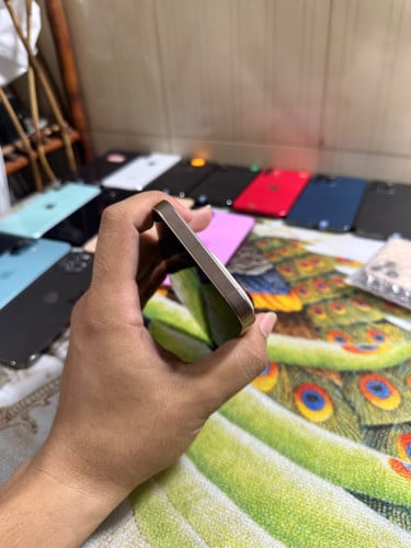 iPhone 16 pro max ប្រើបានតែ Wi-Fi 460$