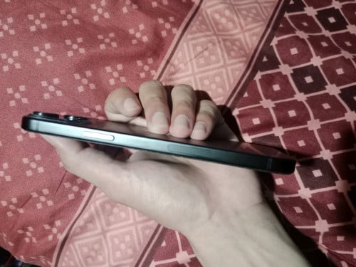 Iphone15plus 256G Locked Sim កែជេីងសុីម Code LLA 99% battery 100%