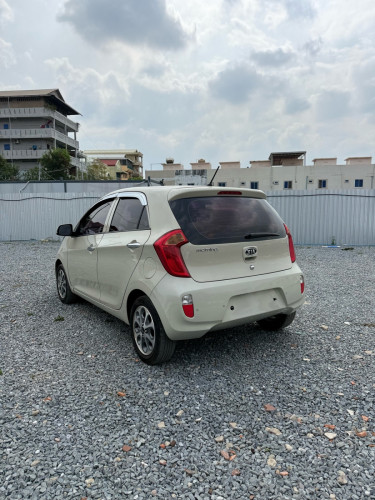 Kia Morning 2012 ស្តុកថ្មីមានច្រេីនគ្រឿង