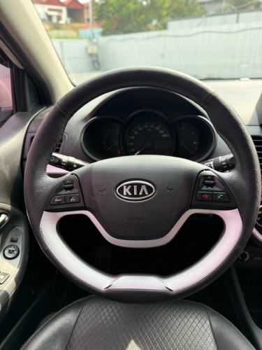 Kia Morning 2012 ស្តុកថ្មីមានច្រេីនគ្រឿង