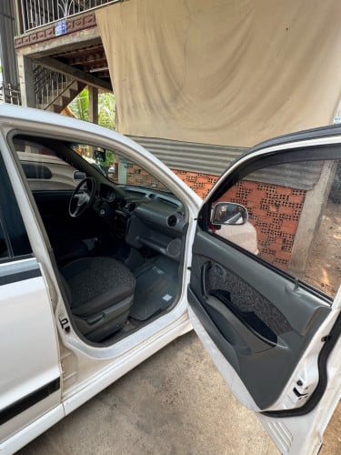 Kia Visto ឆ្នាំ2001  តំលៃលក់ 1850$ តម្លៃធូជាងម៉ូតូ