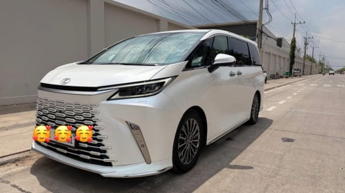 Lexus LM350h 2024 VIP Set