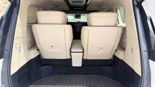 Lexus LM350h 2024 VIP Set