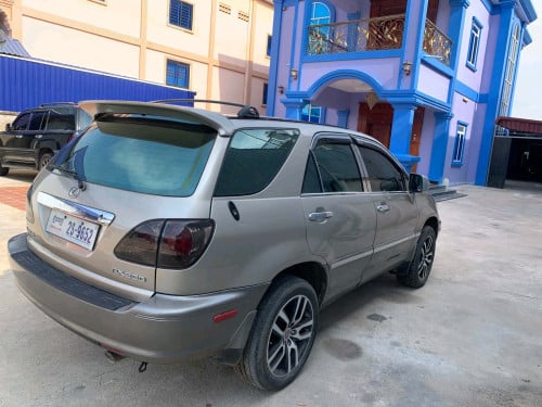 Lexus rx300 ឆ្នាំ 2000 ប៉ុង 2 សាំង+ហ្គាស តម្លៃ 8200$ ចរចារ☎️0964616221