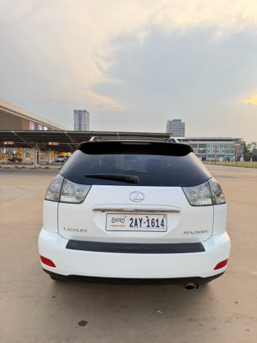 Lexus rx330 ឆ្នាំ2005ប៉ុង2ពាក់កណ្តាល